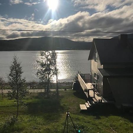 Trivelig Fritidshus Pa Arnes, Senja Straumstad Exteriér fotografie