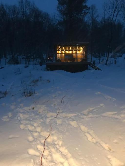 Trivelig Fritidshus Pa Arnes, Senja Straumstad Exteriér fotografie